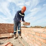 Se busca albañil para obra fina